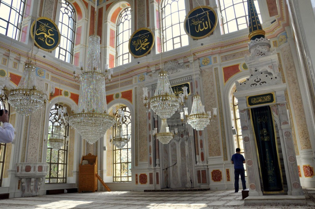 صور مسجد اسطنبول أورتاكوي