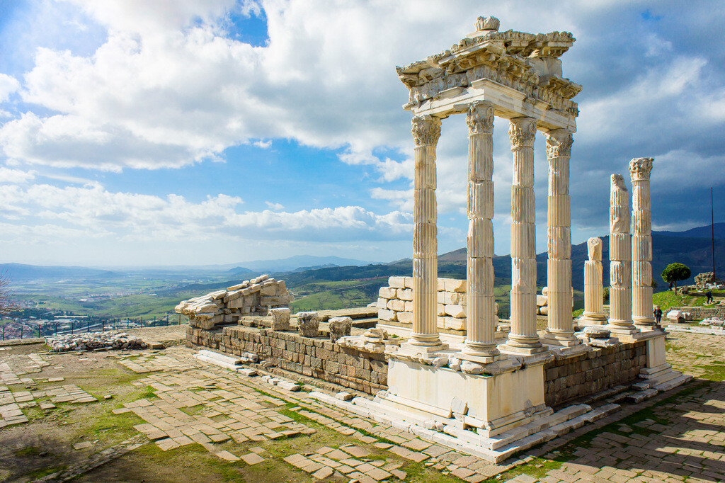 Bergama Acropolis is located in Izmir province of Turkey and was known as Pergamon in history